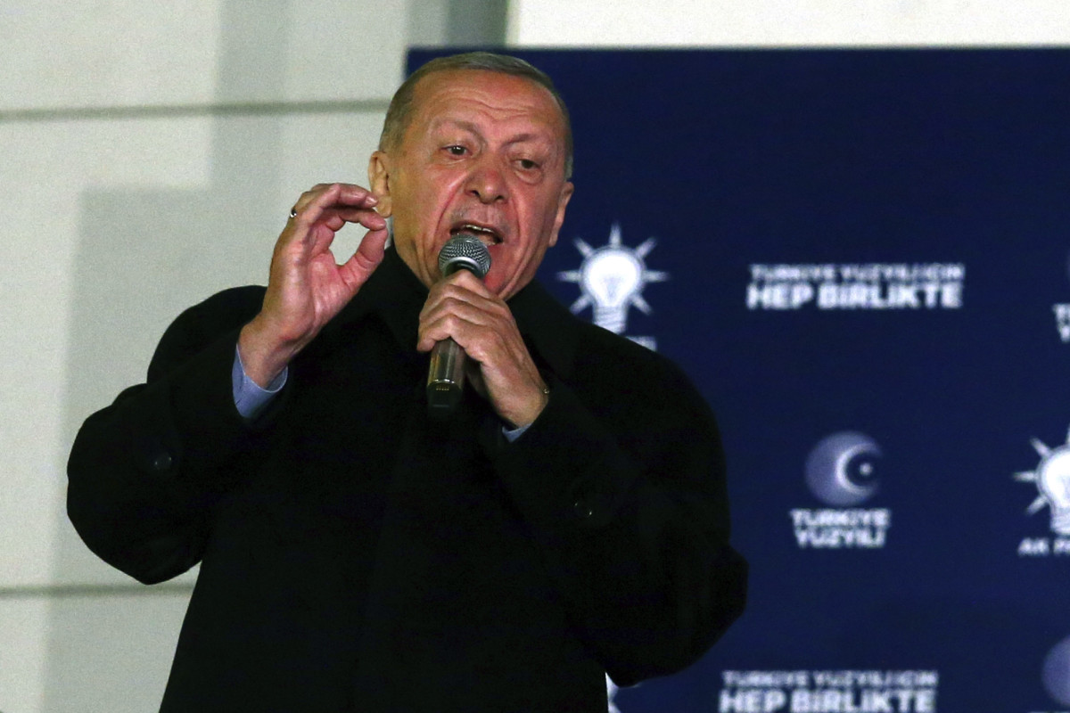 20230516-image-dpa-pb-Recep Tayyip Erdoğan in der Parteizentrale in Ankara